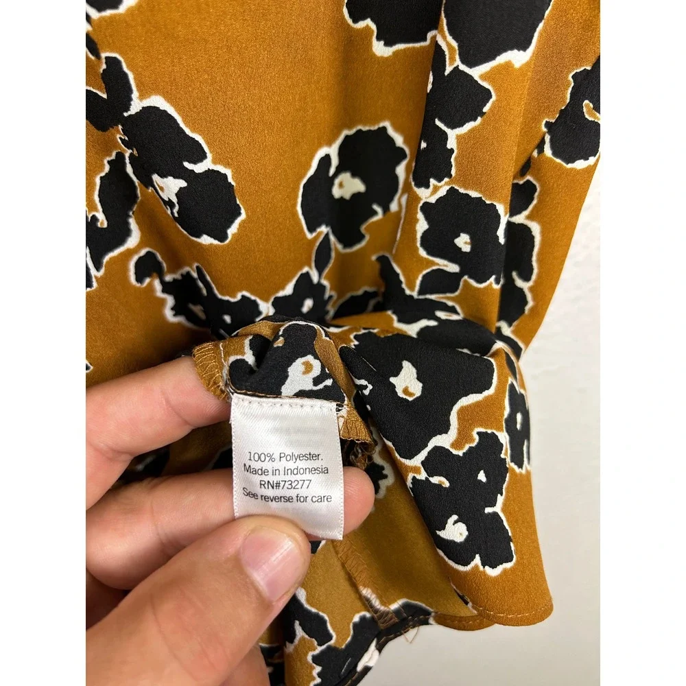 Nine West Floral Peplum Mustard Yellow Womens Medium Long Sleeve V-Neck Blouse